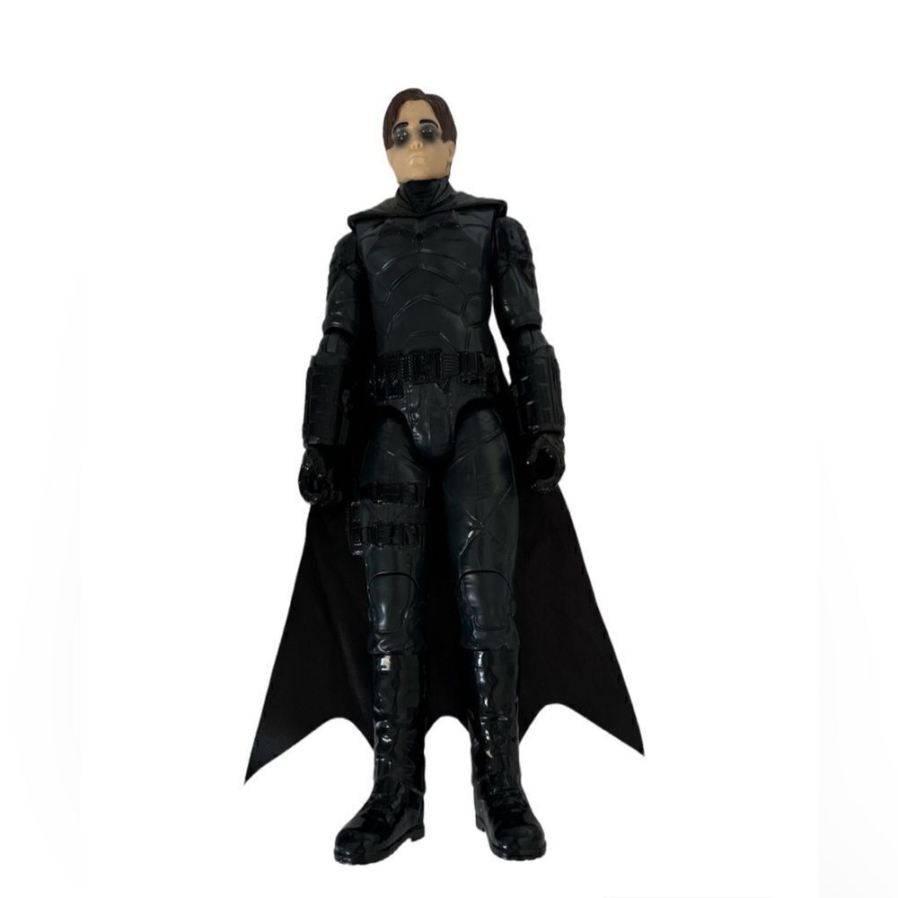 THE BATMAN UNMASKED BRUCE WAYNE 2022 EUC